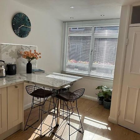 Stylish, Smart & Fun 4 Bed Home Londra Dış mekan fotoğraf