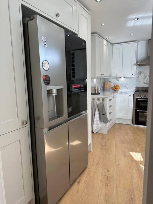 Stylish, Smart & Fun 4 Bed Home Londra Dış mekan fotoğraf
