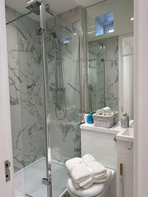 Stylish, Smart & Fun 4 Bed Home Londra Dış mekan fotoğraf